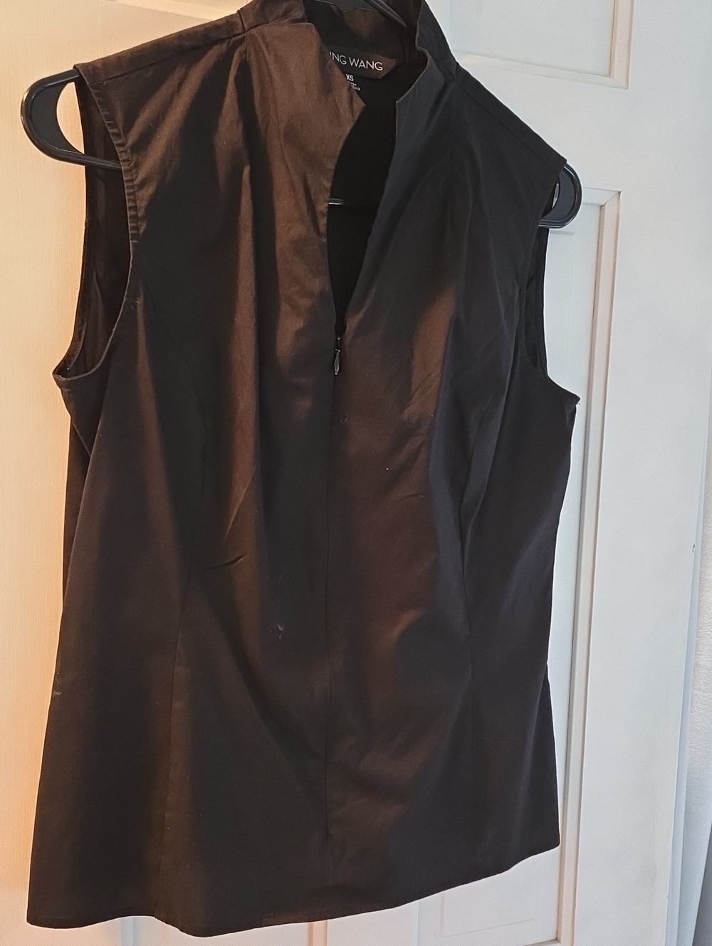 Ming Wang Black Sleeveless Zip-Front Shirt with Stand Collar